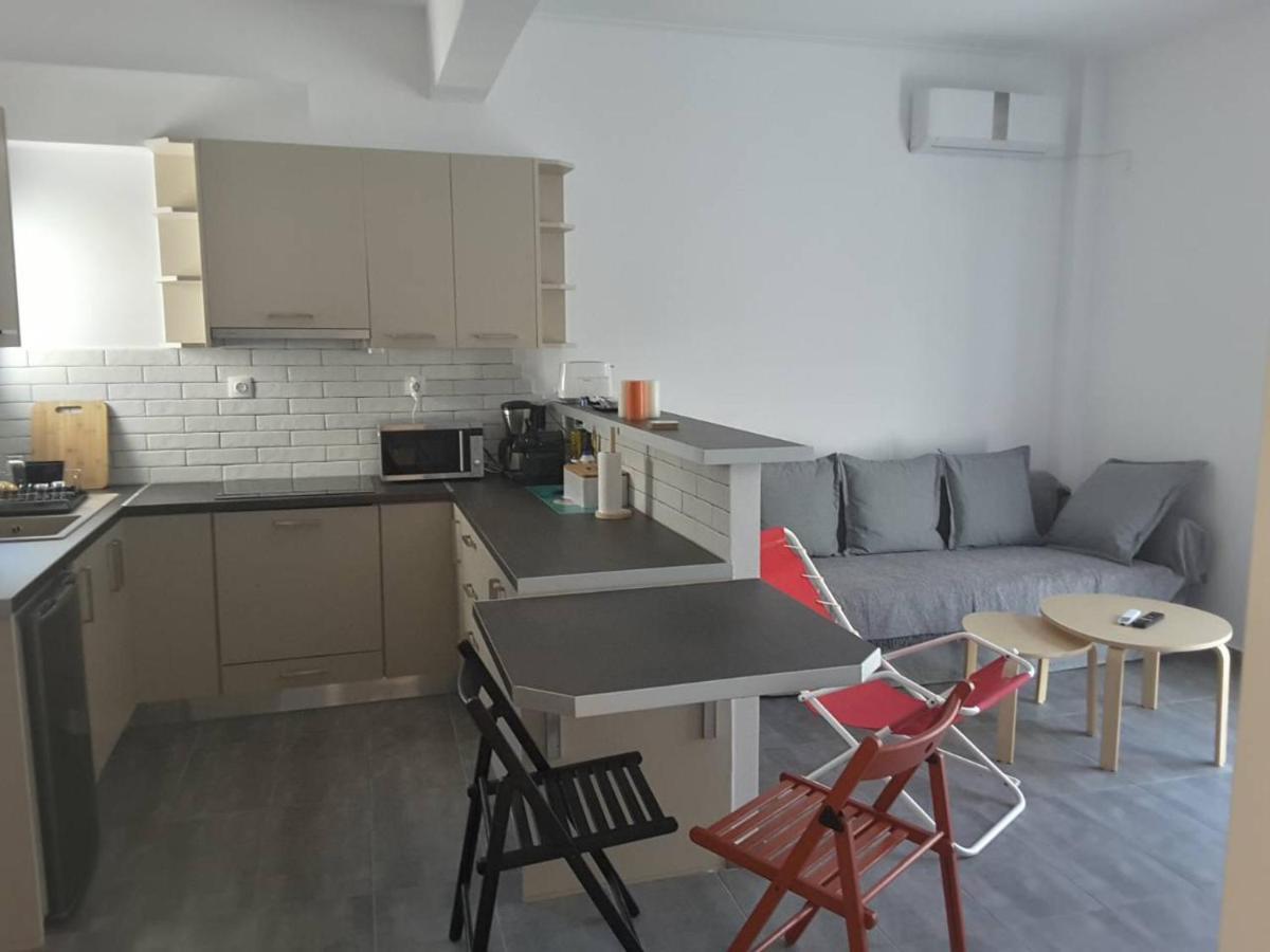 Seaview Apartment In Theheart Of Loutraki Loutráki Exterior foto